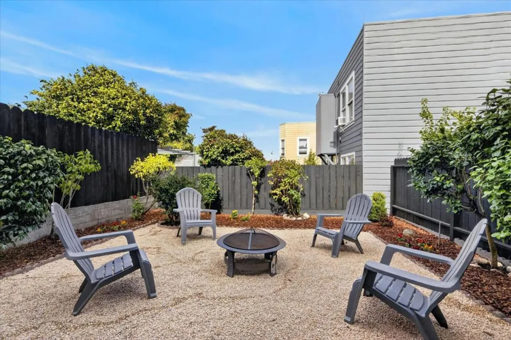 181 Dartmouth Street San Francisco, CA 94134