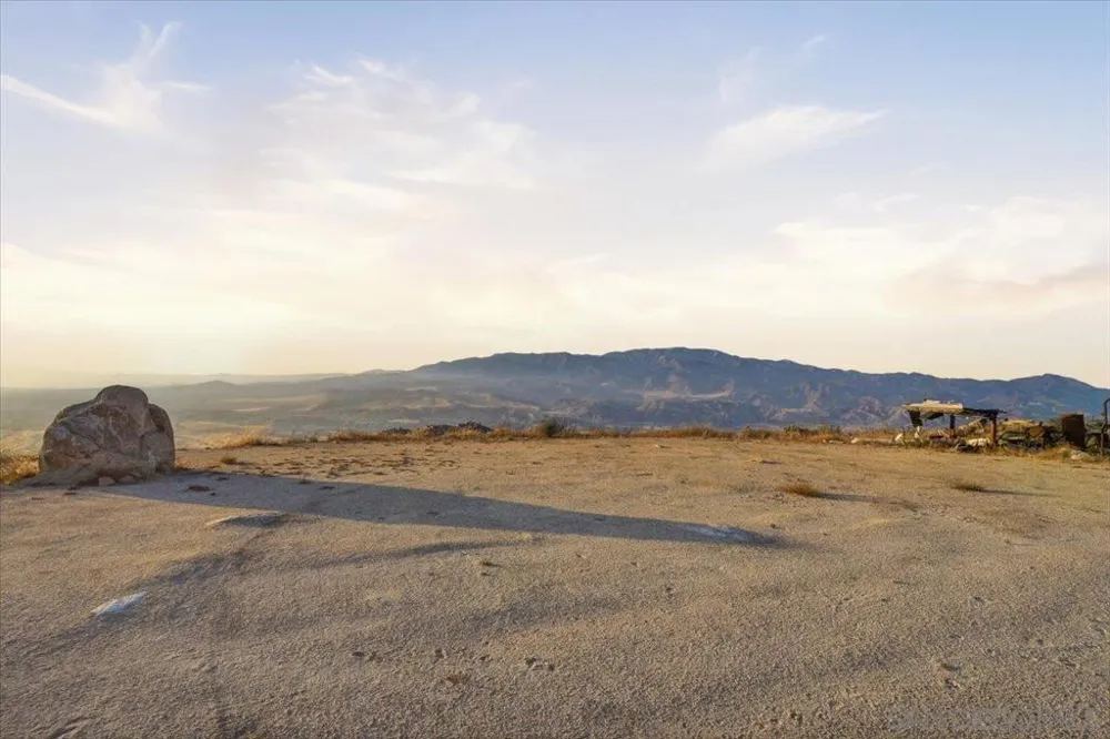 Carefree Rd Banning, CA 92220