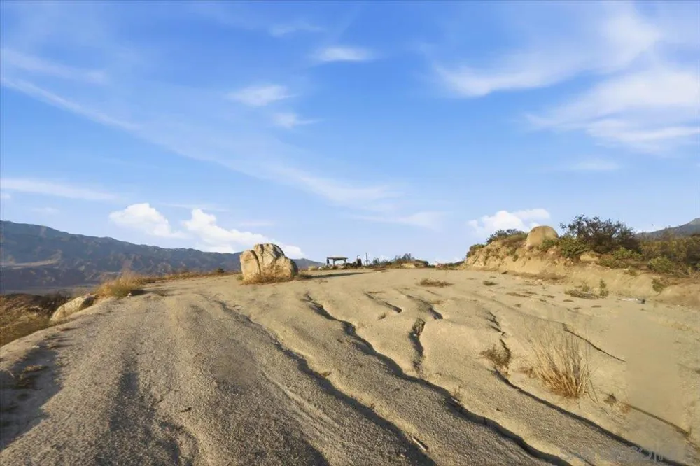 Carefree Rd Banning, CA 92220