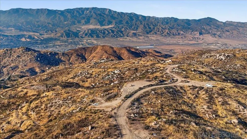 Carefree Rd Banning, CA 92220