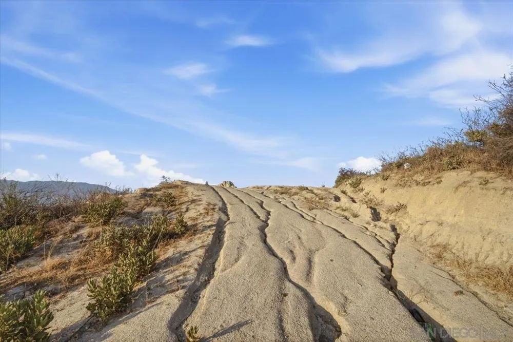 Carefree Rd Banning, CA 92220