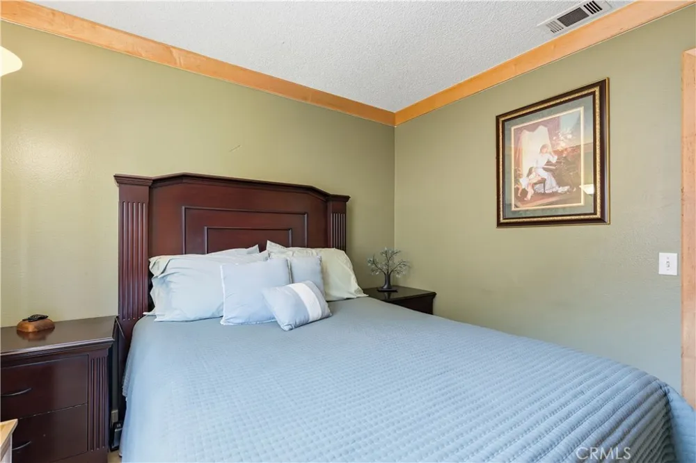 12218 Kumquat Chino, CA 91710