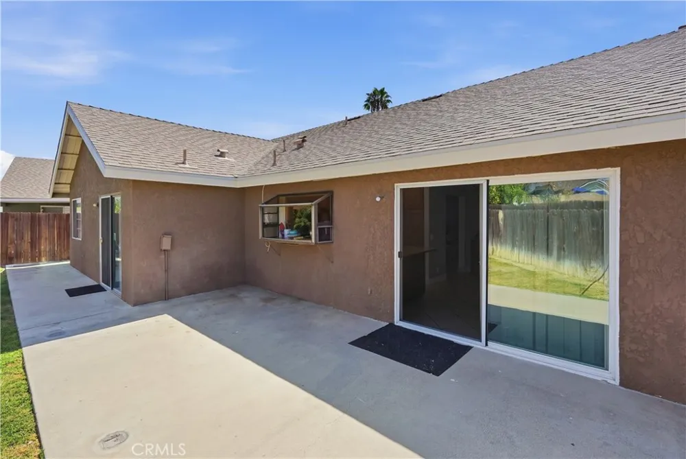 12218 Kumquat Chino, CA 91710