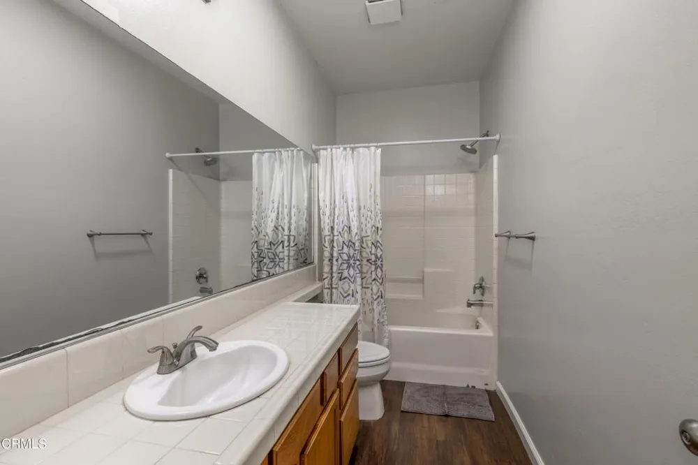 11418 Pacific Harbor Avenue Bakersfield, CA 93312