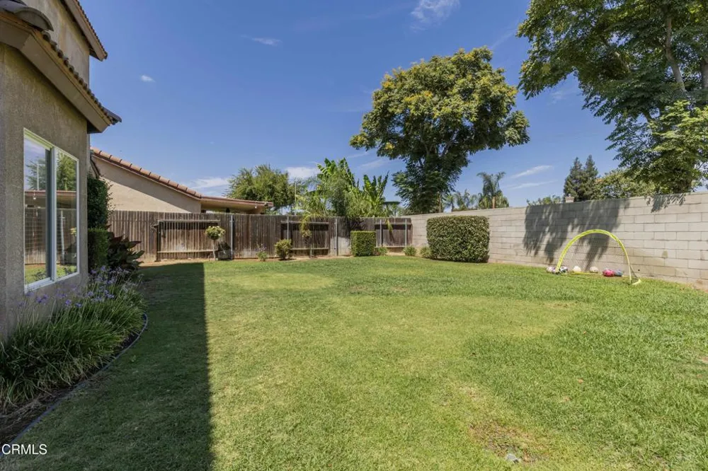 11418 Pacific Harbor Avenue Bakersfield, CA 93312