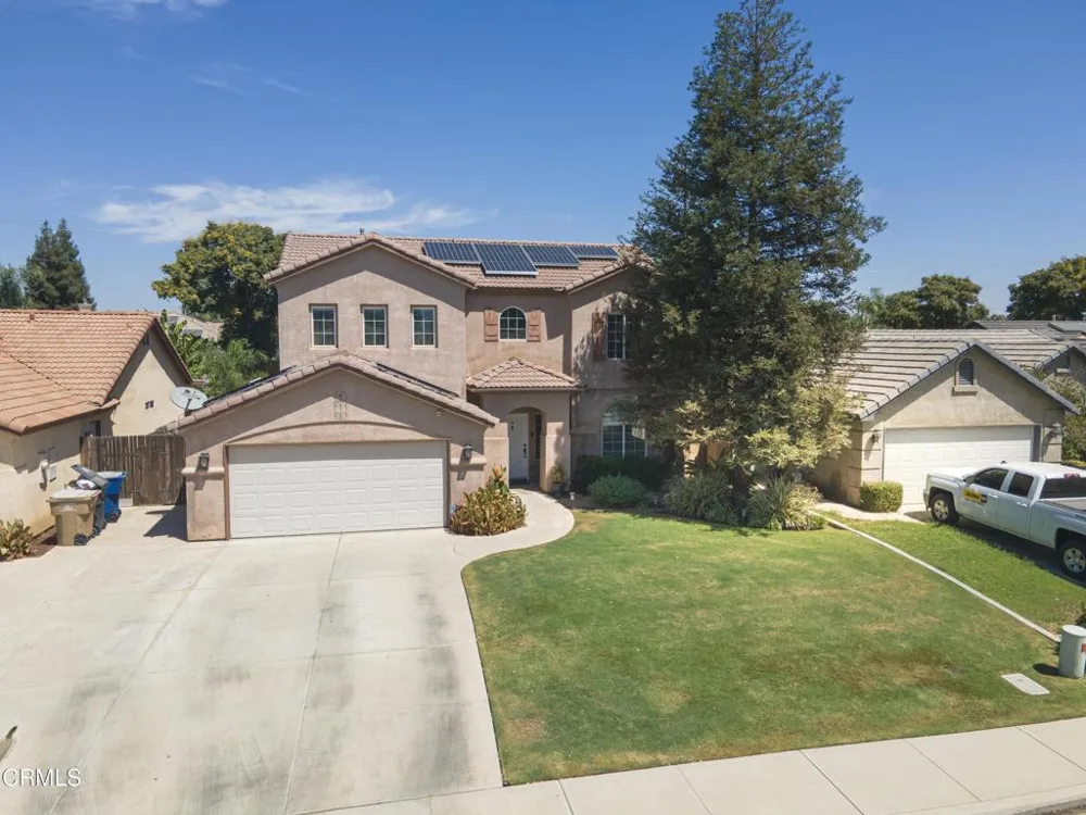 11418 Pacific Harbor Avenue Bakersfield, CA 93312