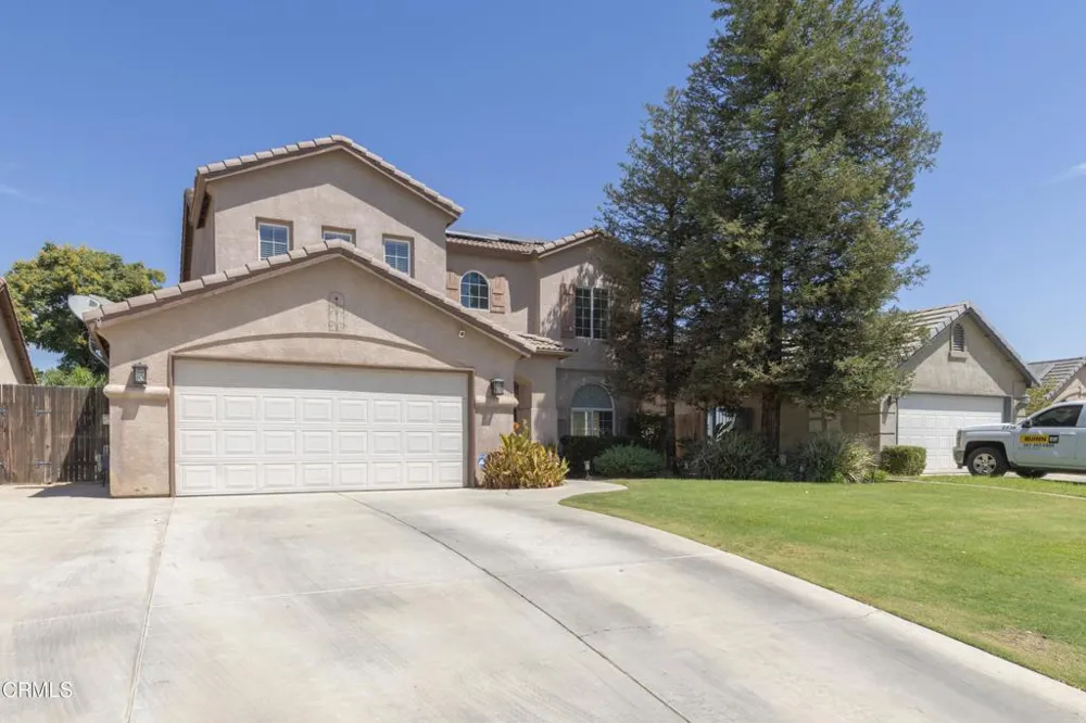 11418 Pacific Harbor Avenue Bakersfield, CA 93312
