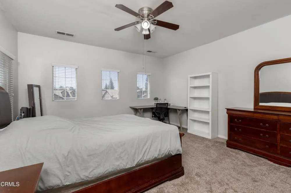 11418 Pacific Harbor Avenue Bakersfield, CA 93312
