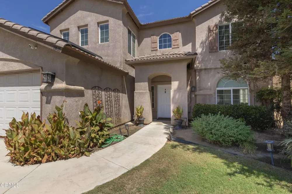 11418 Pacific Harbor Avenue Bakersfield, CA 93312