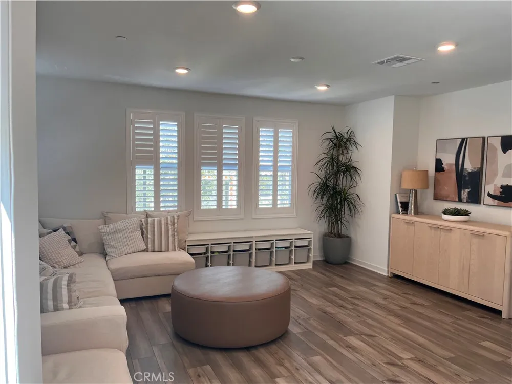 9831 La Serna #1 Whittier, CA 90605