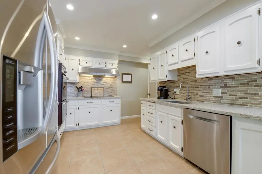 2610 Carson Street Redwood City, CA 94061