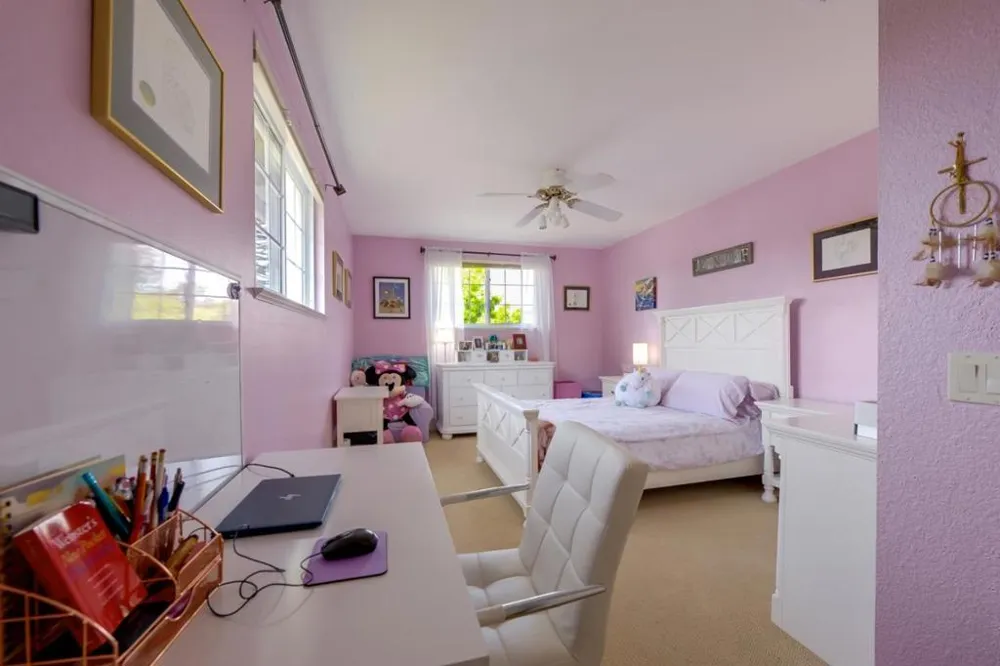 2610 Carson Street Redwood City, CA 94061