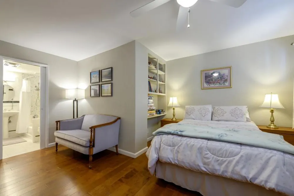 2610 Carson Street Redwood City, CA 94061
