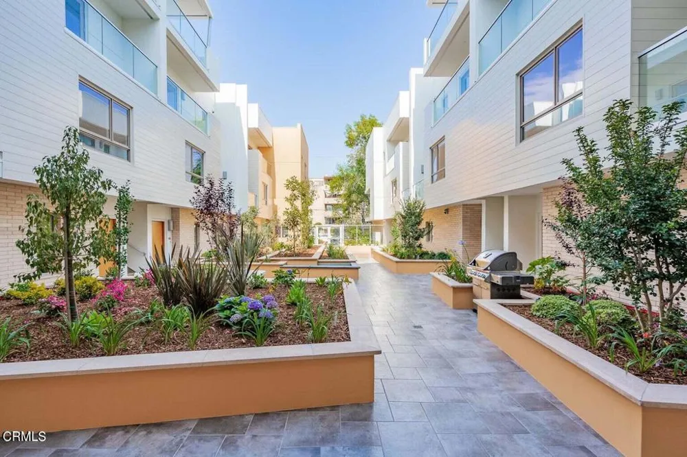 137 S Wilson Avenue #107 Pasadena, CA 91106