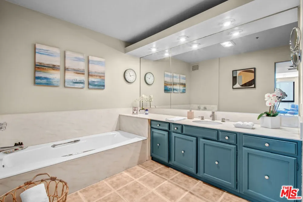 10790 Wilshire Boulevard #404 Los Angeles, CA 90024