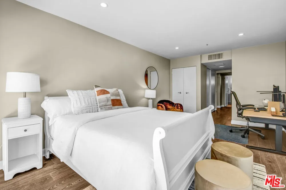 10790 Wilshire Boulevard #404 Los Angeles, CA 90024