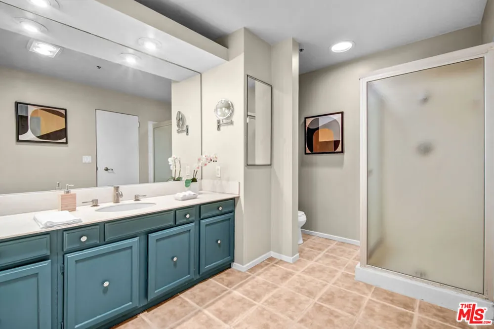 10790 Wilshire Boulevard #404 Los Angeles, CA 90024