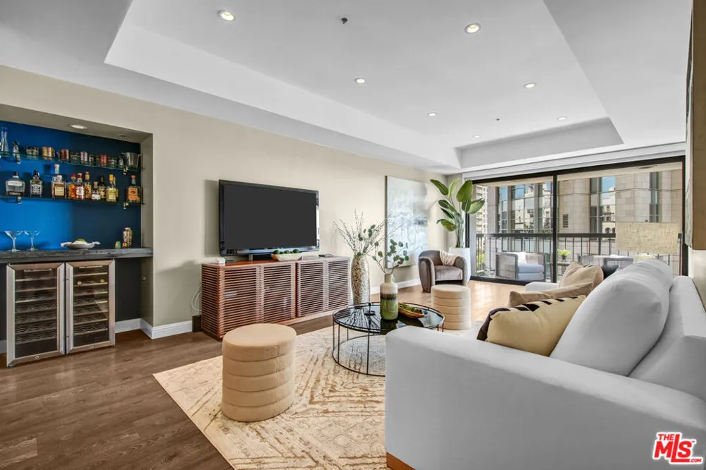 10790 Wilshire Boulevard #404 Los Angeles, CA 90024