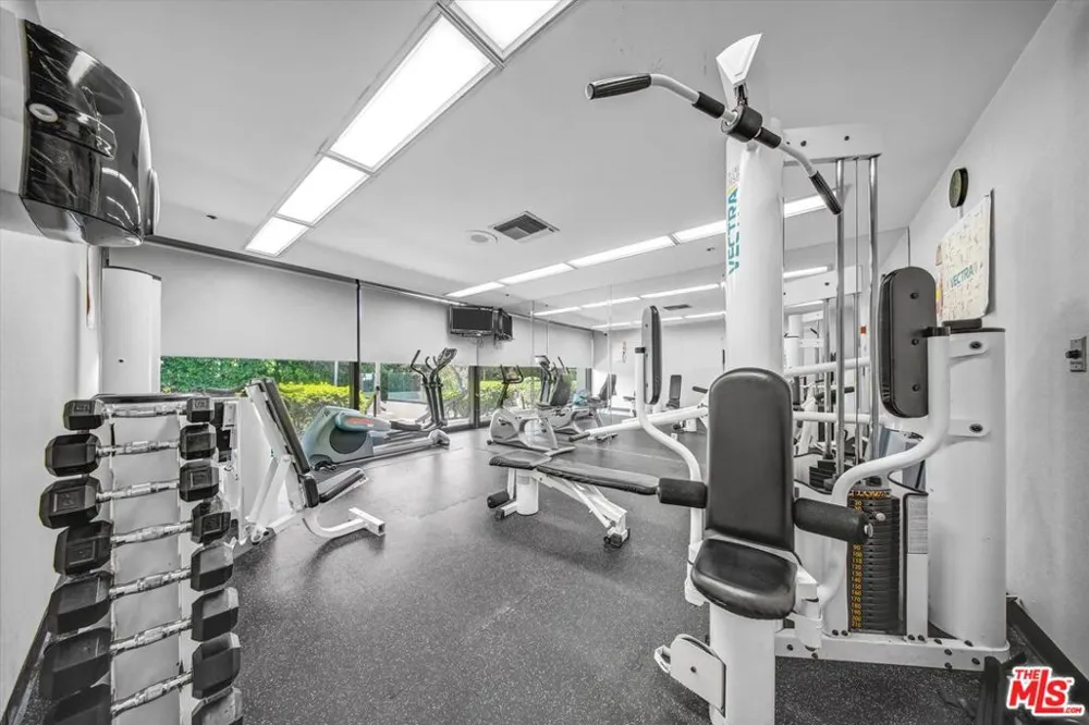 10790 Wilshire Boulevard #404 Los Angeles, CA 90024