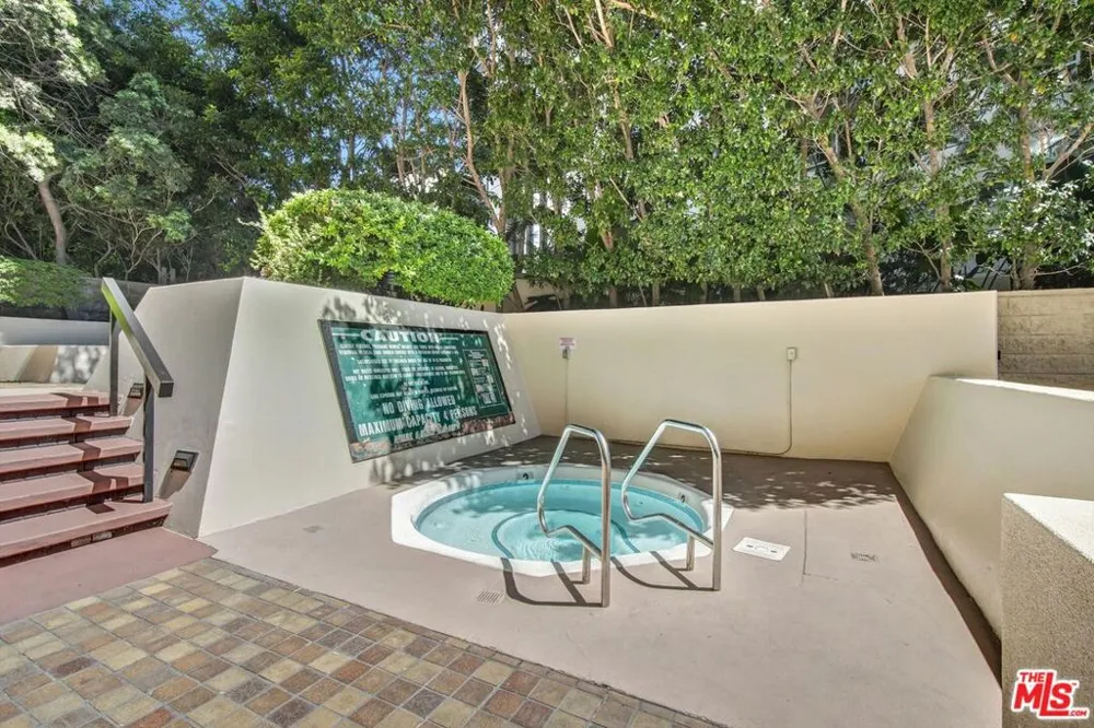 10790 Wilshire Boulevard #404 Los Angeles, CA 90024