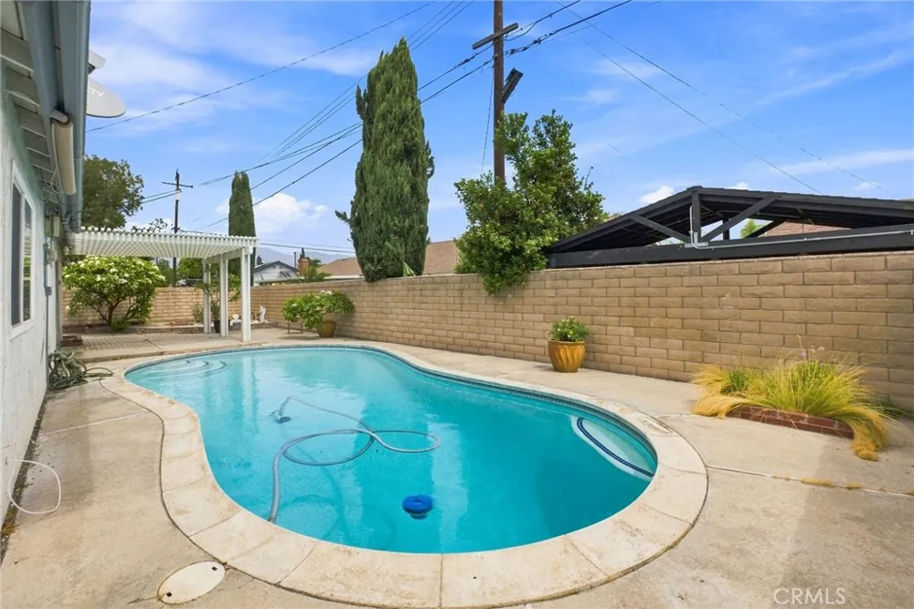 1008 Merced Ontario, CA 91764