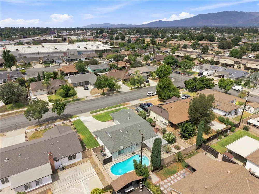 1008 Merced Ontario, CA 91764