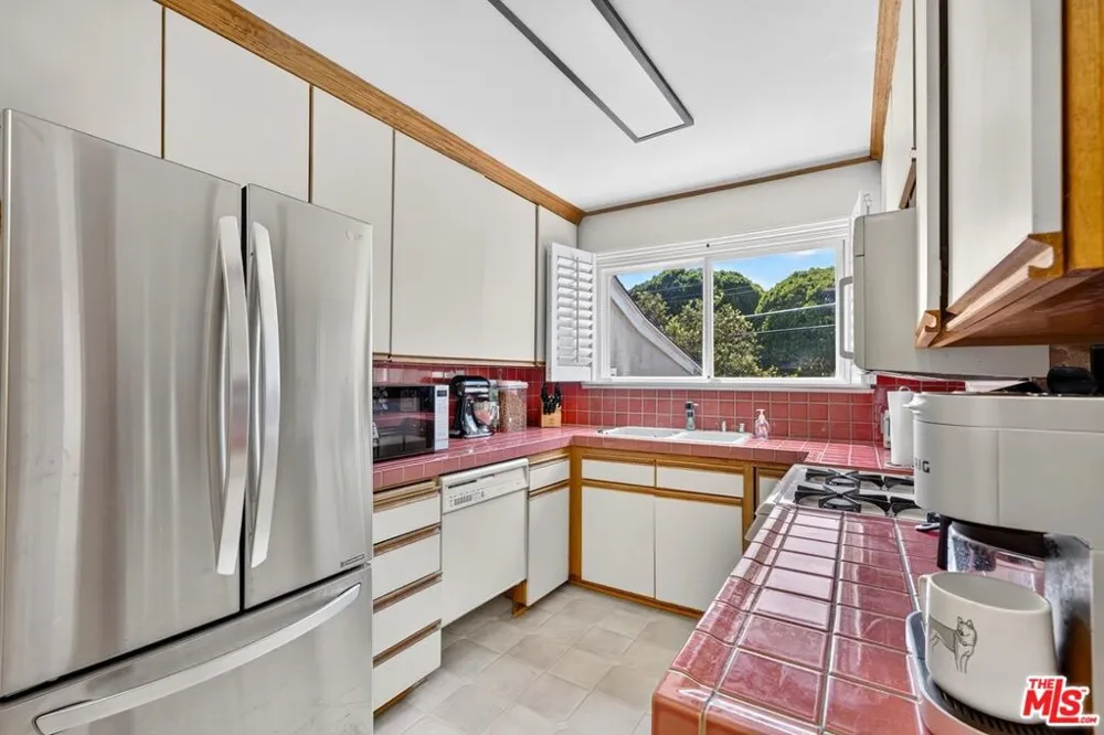 5702 Stever Court Culver City, CA 90230