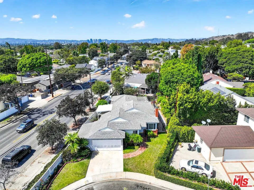5702 Stever Court Culver City, CA 90230