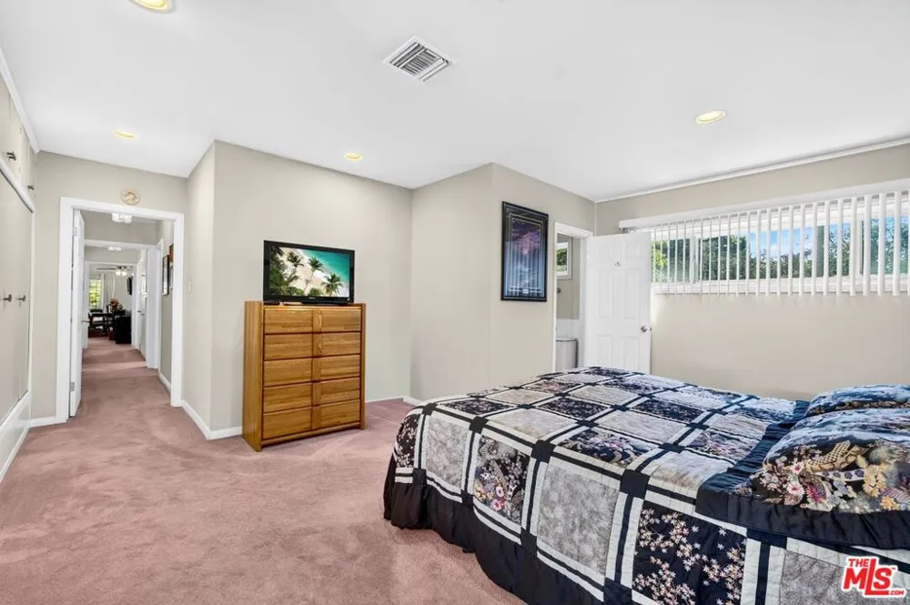 5702 Stever Court Culver City, CA 90230