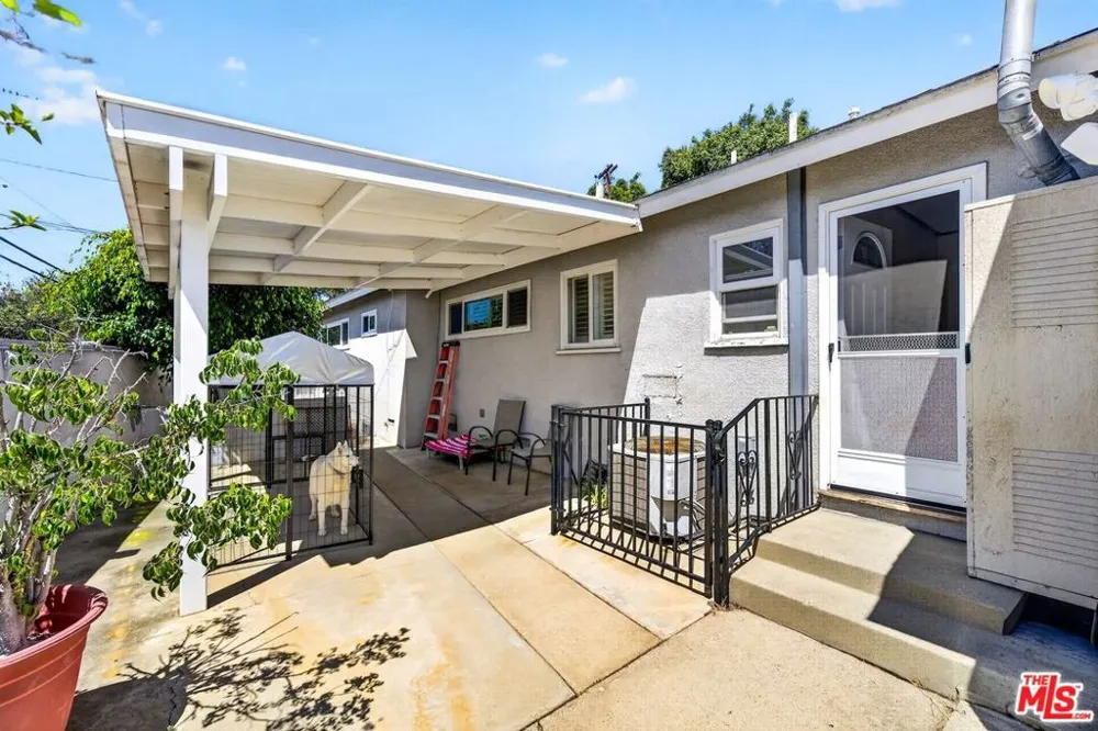 5702 Stever Court Culver City, CA 90230