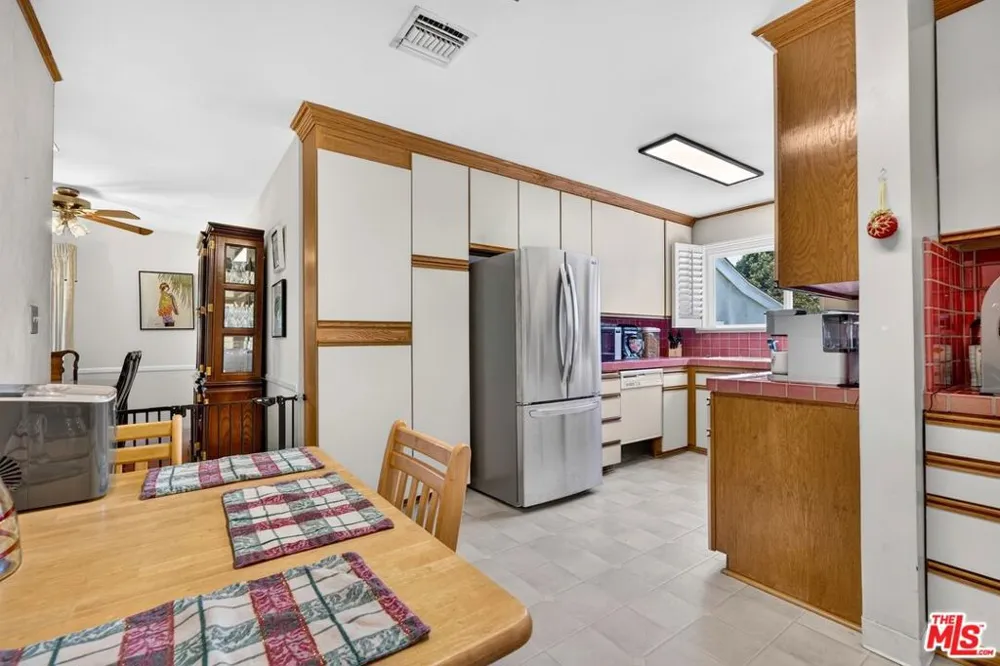 5702 Stever Court Culver City, CA 90230