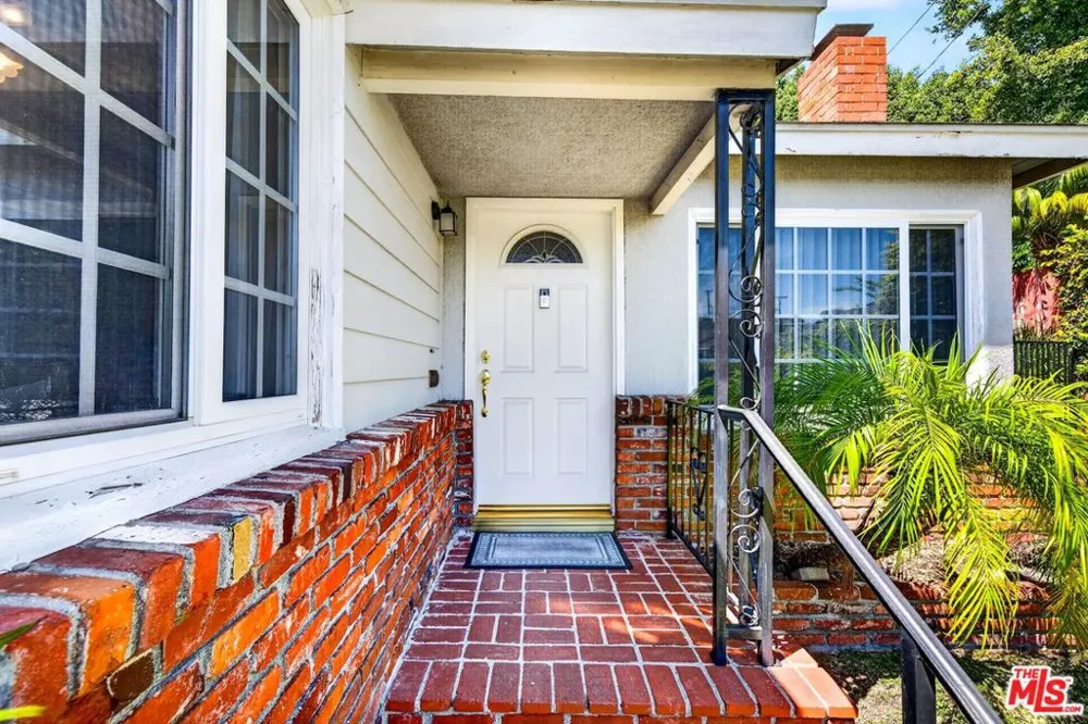 5702 Stever Court Culver City, CA 90230