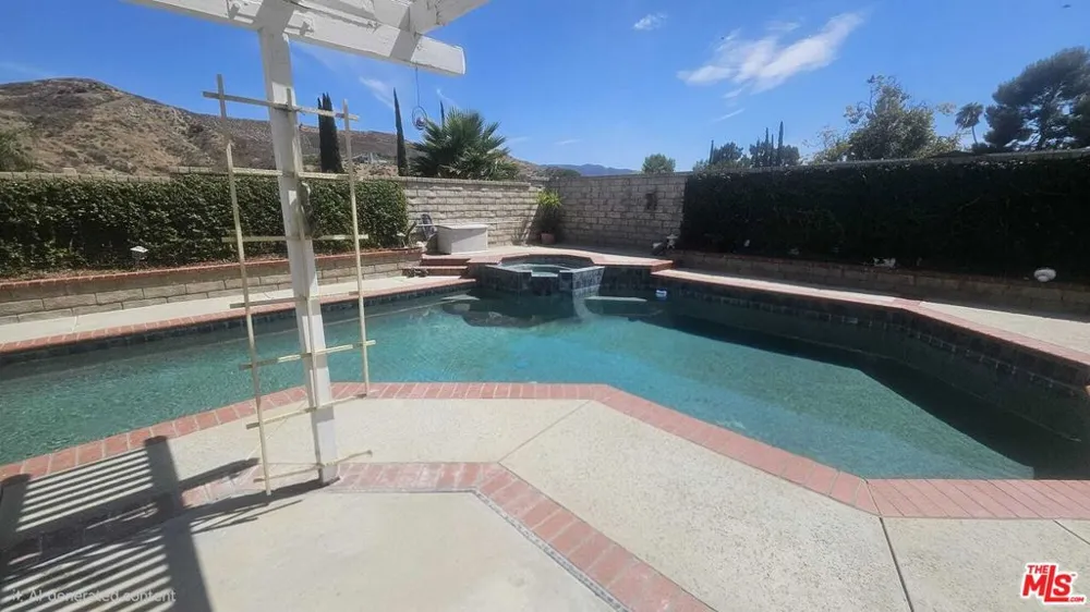 14616 Daisy Meadow Street Santa Clarita, CA 91387