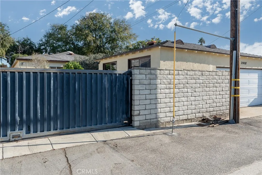 2408 W 157th Gardena, CA 90249