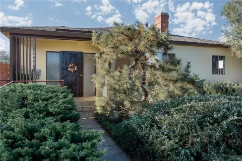 2408 W 157th
