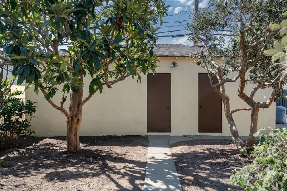 2408 W 157th Gardena, CA 90249