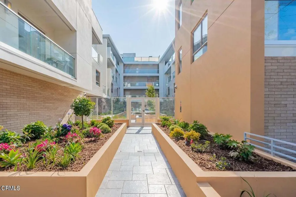 137 S Wilson Avenue #106 Pasadena, CA 91106