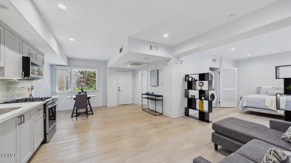 137 S Wilson Avenue #106 Pasadena, CA 91106