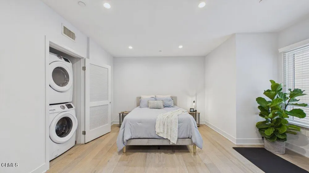 137 S Wilson Avenue #106 Pasadena, CA 91106