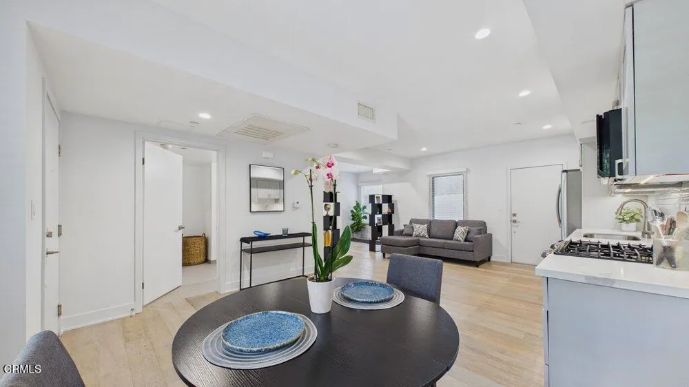 137 S Wilson Avenue #106 Pasadena, CA 91106