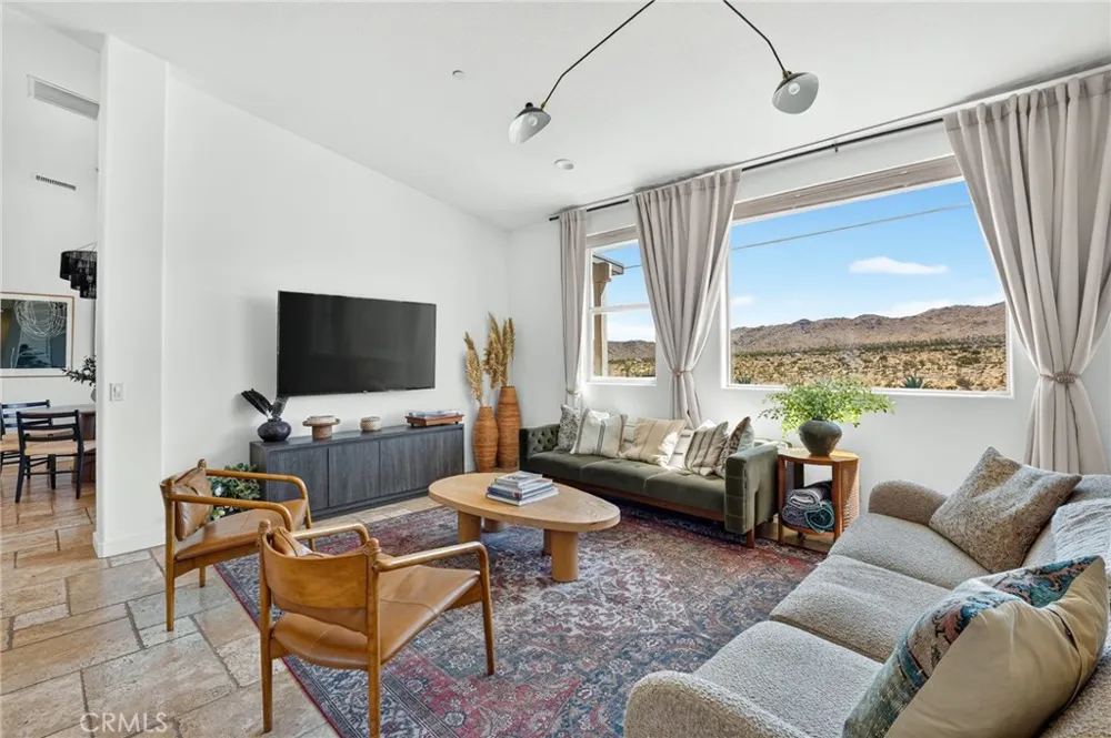 8997 Hermosa Avenue Yucca Valley, CA 92284