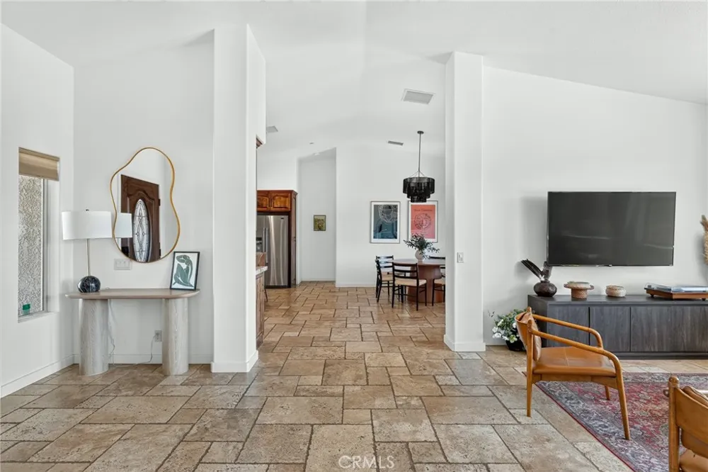 8997 Hermosa Avenue Yucca Valley, CA 92284