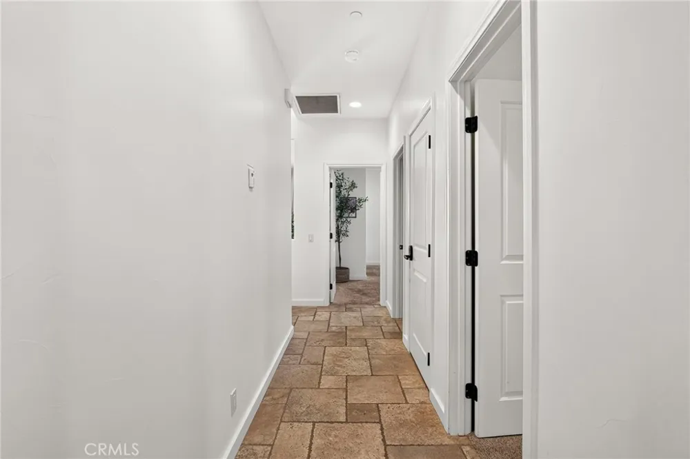 8997 Hermosa Avenue Yucca Valley, CA 92284