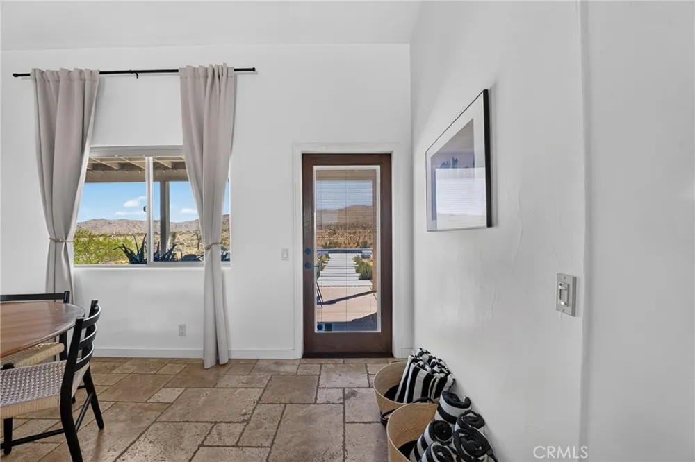 8997 Hermosa Avenue Yucca Valley, CA 92284