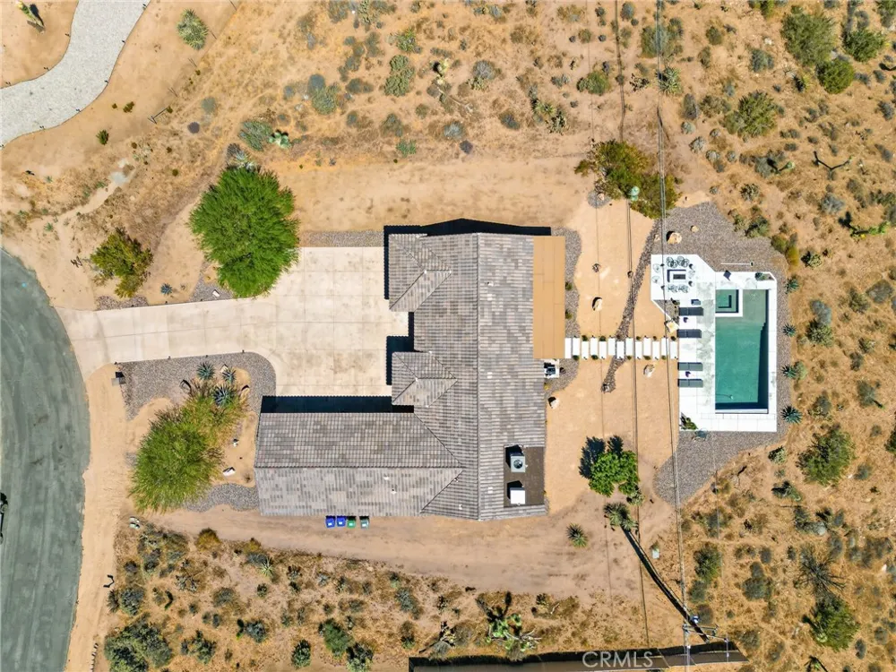 8997 Hermosa Avenue Yucca Valley, CA 92284
