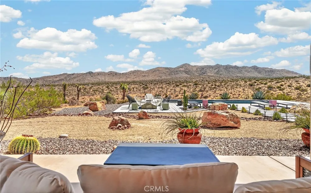8997 Hermosa Avenue Yucca Valley, CA 92284