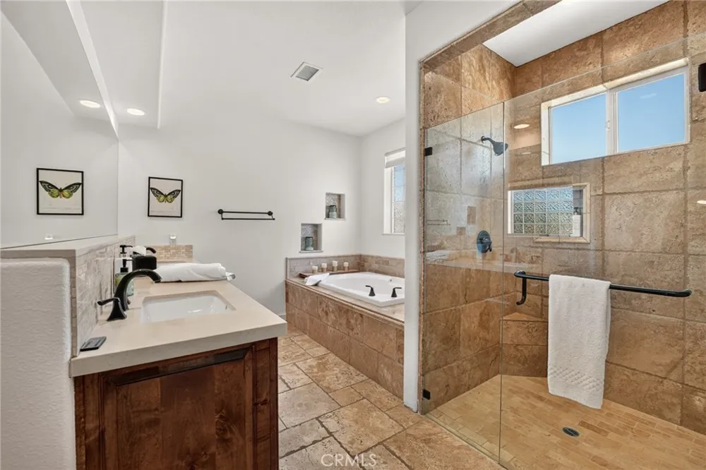 8997 Hermosa Avenue Yucca Valley, CA 92284