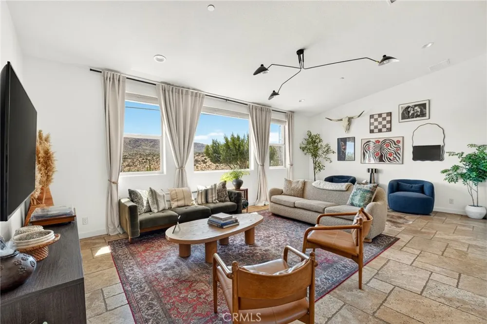 8997 Hermosa Avenue Yucca Valley, CA 92284