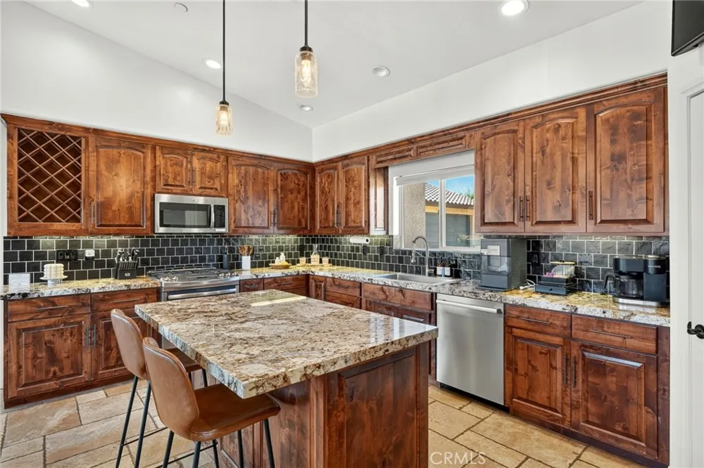 8997 Hermosa Avenue Yucca Valley, CA 92284