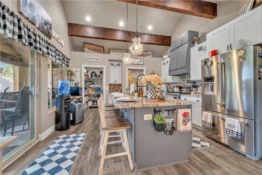 1813 Zermatt Drive Pine Mountain Club, CA 93222
